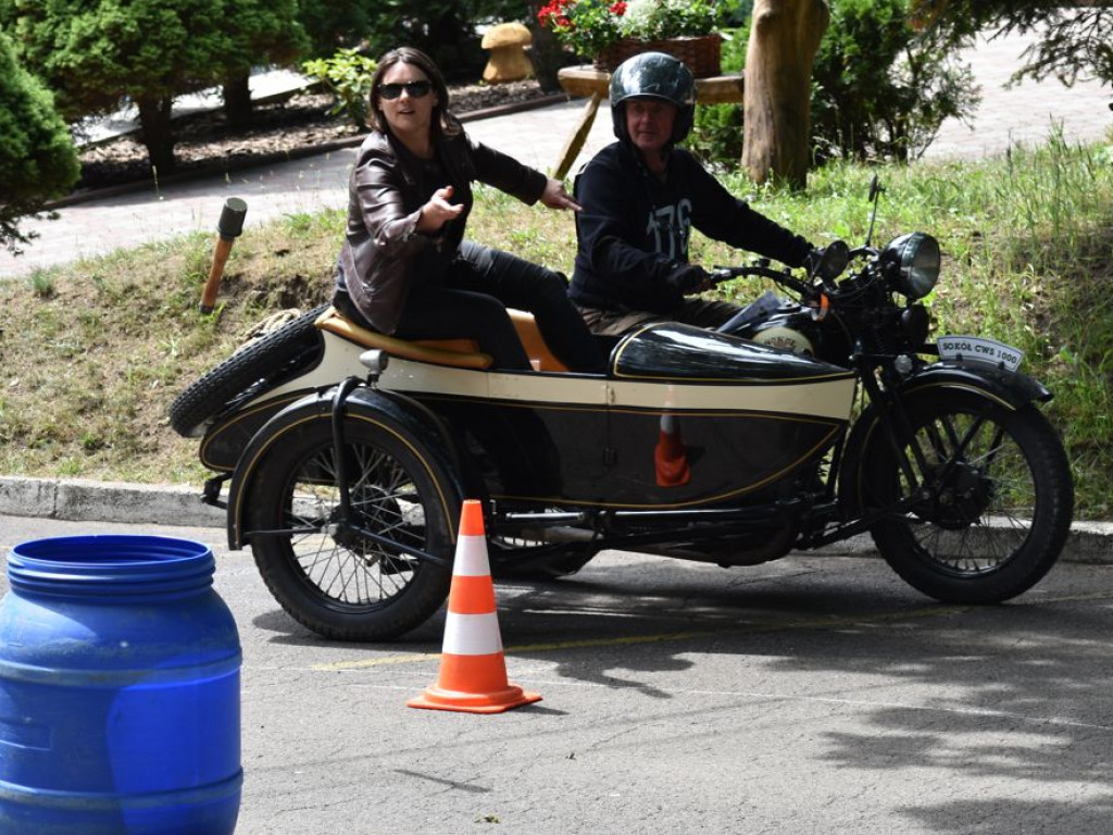 Motocyklowe spotkanie z historią w Wilczym Szańcu [ZDJĘCIA]