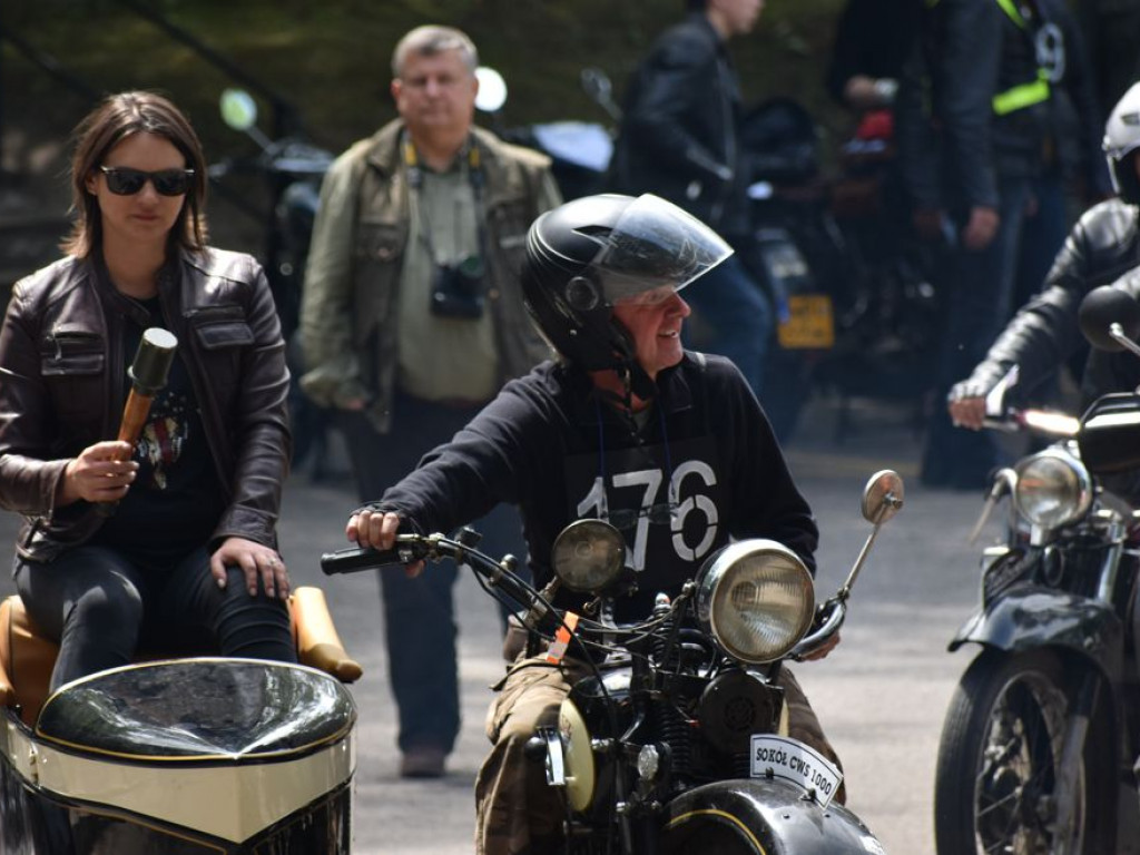 Motocyklowe spotkanie z historią w Wilczym Szańcu [ZDJĘCIA]