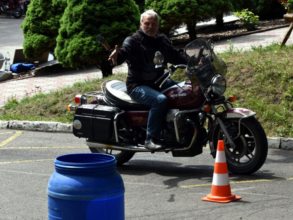 Motocyklowe spotkanie z historią w Wilczym Szańcu [ZDJĘCIA]