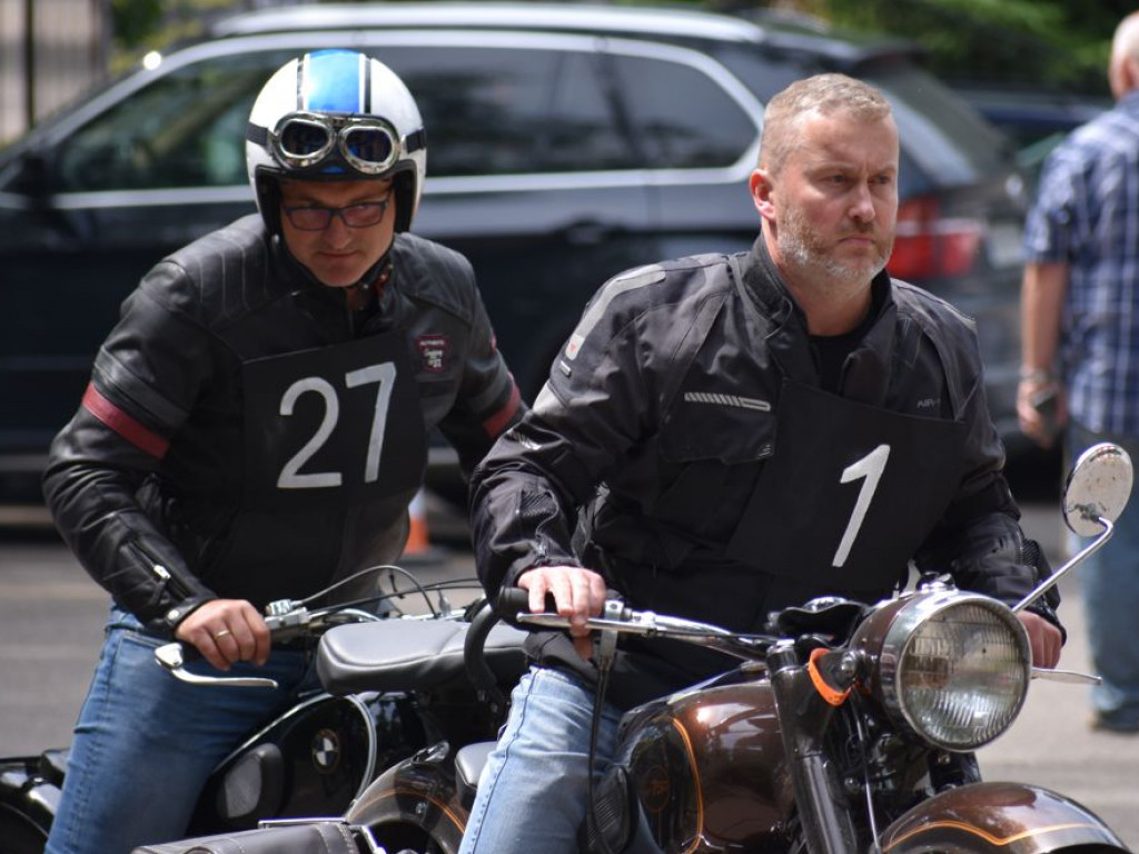 Motocyklowe spotkanie z historią w Wilczym Szańcu [ZDJĘCIA]