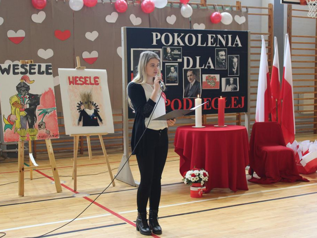 Pokolenia dla Niepodległej w Powiatowym Centrum Edukacyjnym [ZDJĘCIA]