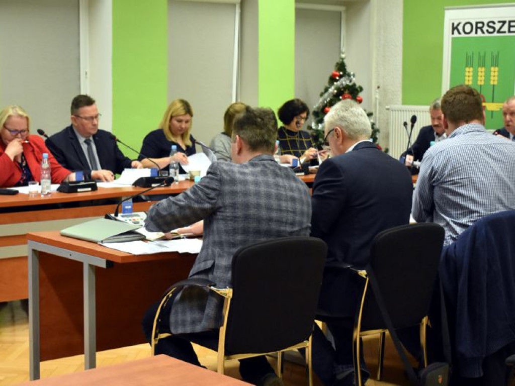 Burmistrz Korsz przedstawił radnym efekty 13 lat pracy