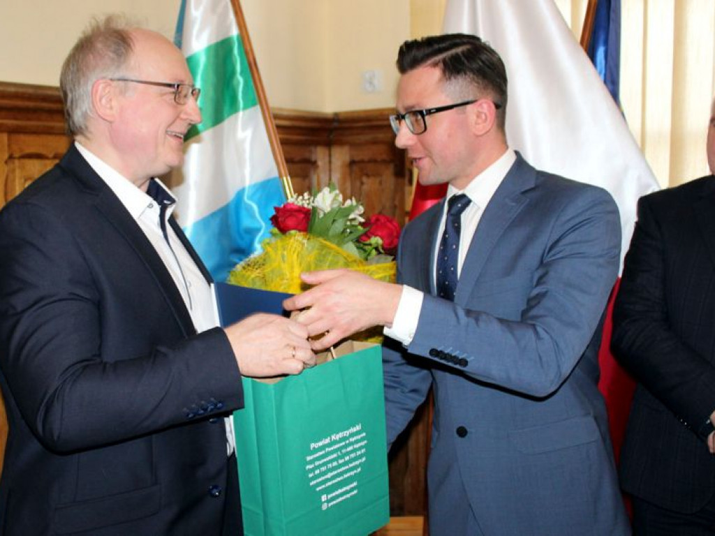 Rzeczowa dyskusja na sesji rady powiatu