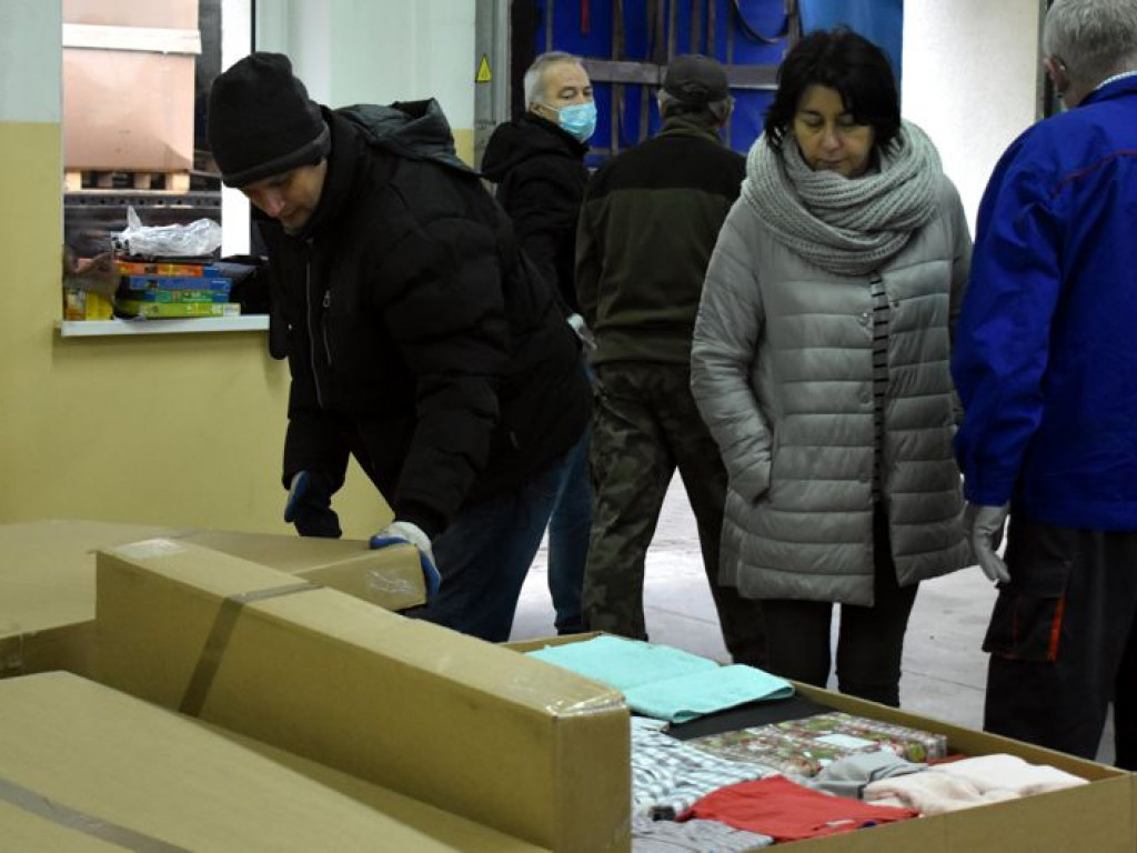Jeszcze przed świętami potrzebujący otrzymają żywność i ubrania