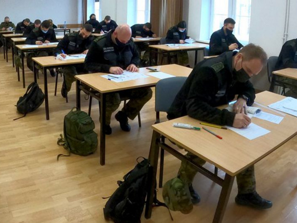 Kolejni chorążowie zakończyli szkolenie w Kętrzynie