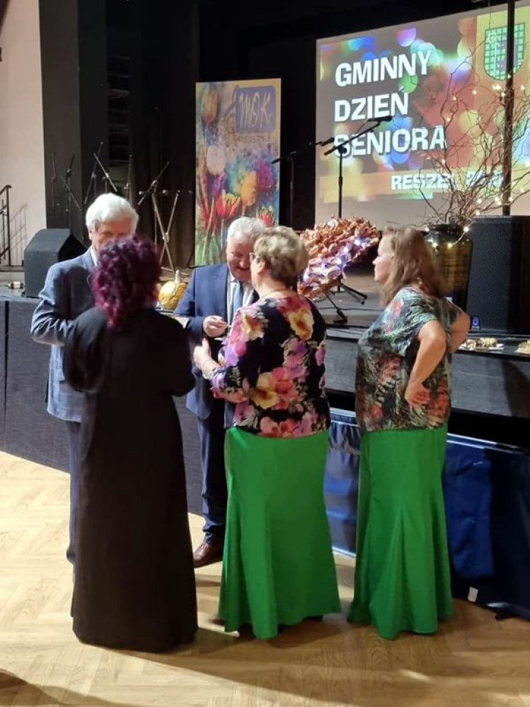 Seniorzy z Reszla świętowali swój dzień