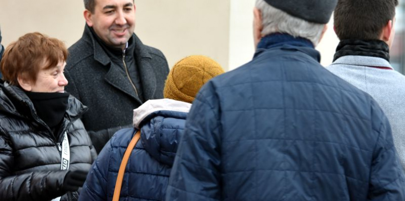 Kampania w Korszach ruszyła. Pierwszy z kandydatów spotkał się z wyborcami