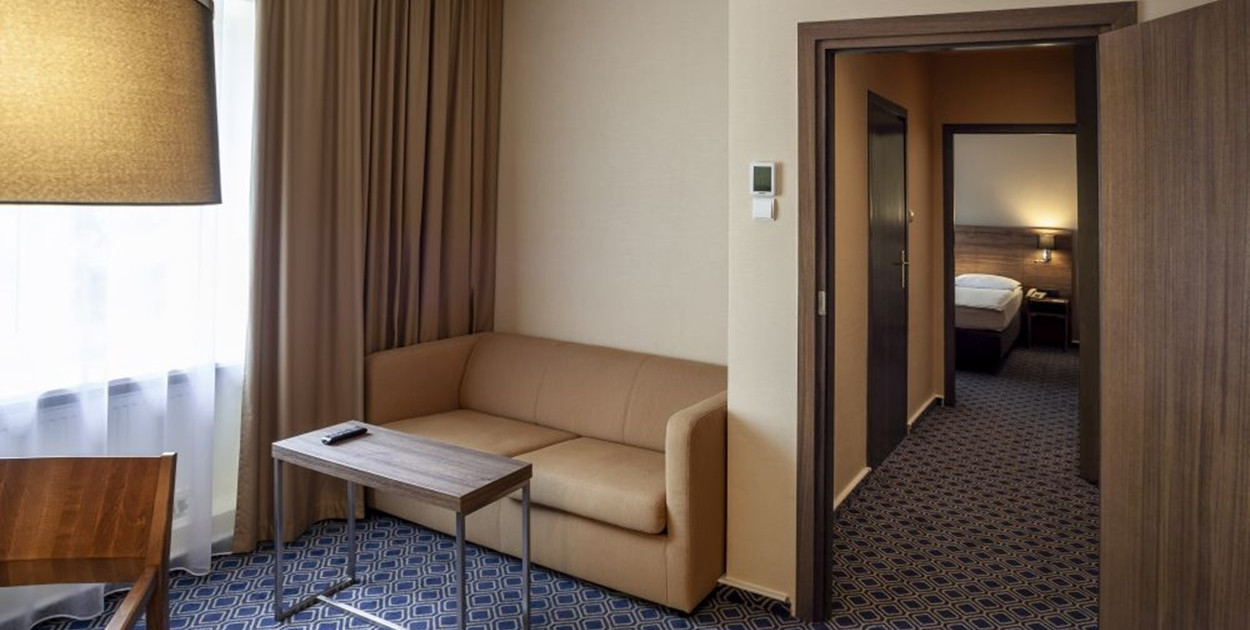 Sylwester, noclegi i wykwintna kuchnia - Hotel Warmiński w Olsztynie zaprasza!