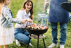 Czy 2 maja to dzień wolny od pracy? Jak działają sklepy i urzędy?-224603