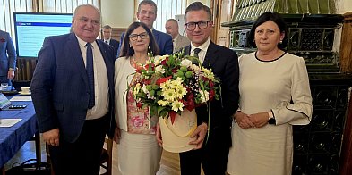 W Powiecie jeden przeciwny, w Mieście wszyscy za! -225055