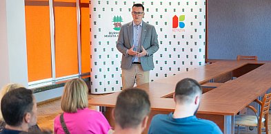 Lizurej podzielił pieniądze. Czy zrobił to sprawiedliwie? [ANKIETA]-225115