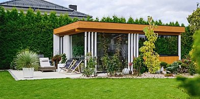 Salon ogrodowy – nowoczesna altana jako przestrzeń do życia