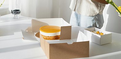Pudełka na tort piętrowy – jak wybrać opakowanie, które ochroni i podkreśli wyjątk