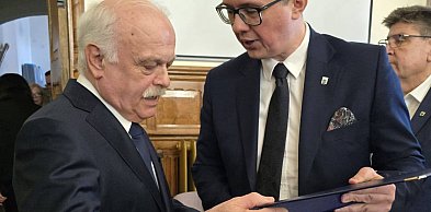 15:14. W tym przypadku to istna przepaść