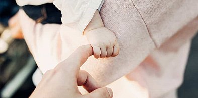 Jak styl życia wpływa na płodność? Sen, masa ciała, stres i codzienne nawyki w świ