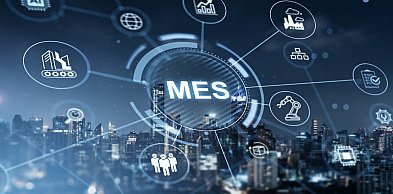 System MES – czym jest i kiedy warto go wdrożyć w małym zakładzie? Przewodnik dla