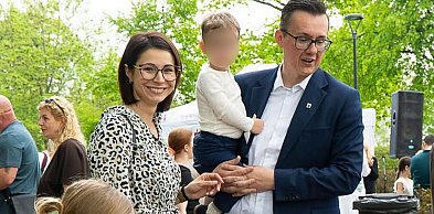 Żona Lizureja bez konkursu na stanowisku w kętrzyńskim samorządzie?