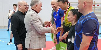 Siatkarze zagrali w turnieju charytatywnym-226587