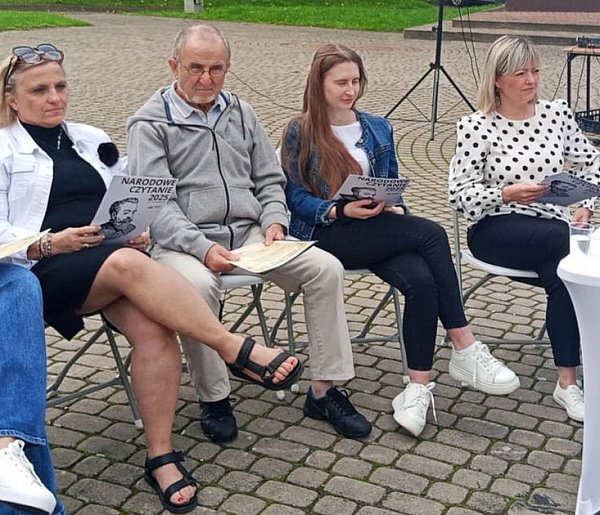 Narodowe Czytanie 2025 w Barcianach-225744