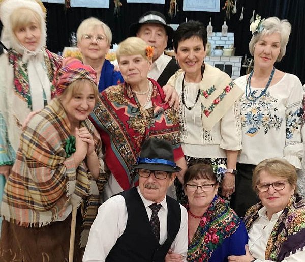 Aktorzy-seniorzy przedstawili scenki z wesela-226338