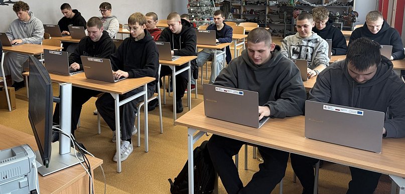 Nowoczesny sprzęt trafił do szkół