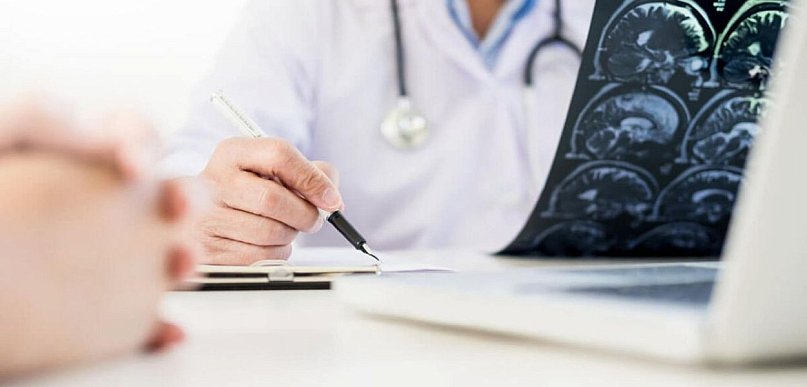 Jak wygląda pierwsza wizyta u neurologa i jak się do niej przygotować?