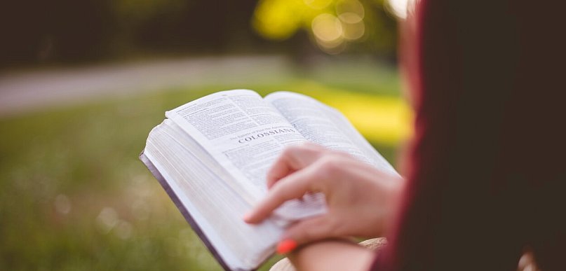 Biblia dla dzieci — jak wybrać pierwsze Pismo Święte dla najmłodszych?