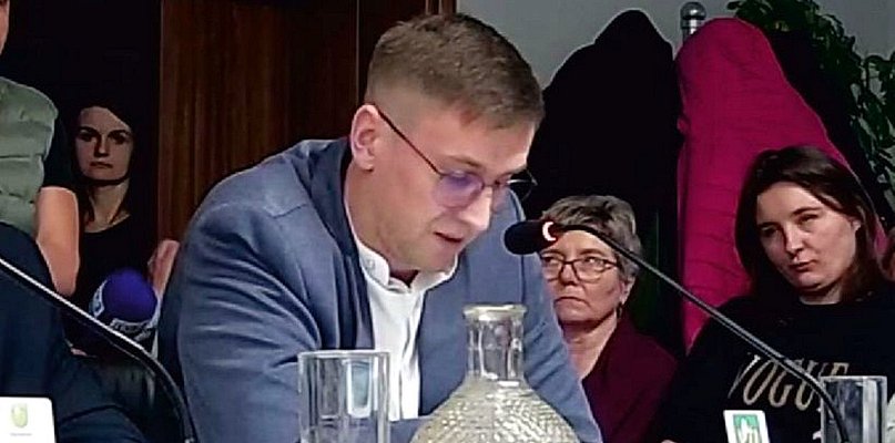 Radni z Barcian zdecydowali: Lizak bez mandatu!