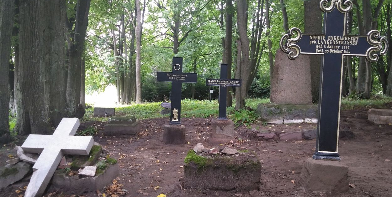 Część rodowa cmentarza w Sińcu. Fot. CBK