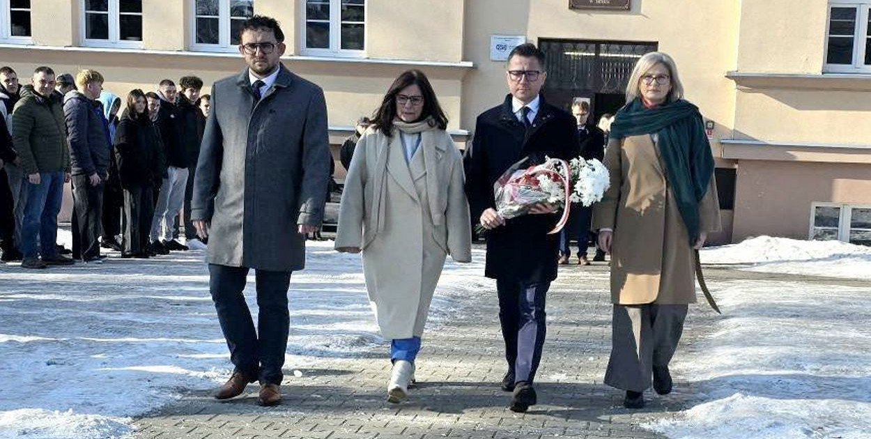 W Reszlu uczczono pamięć Macieja Rataja, patrona szkoły