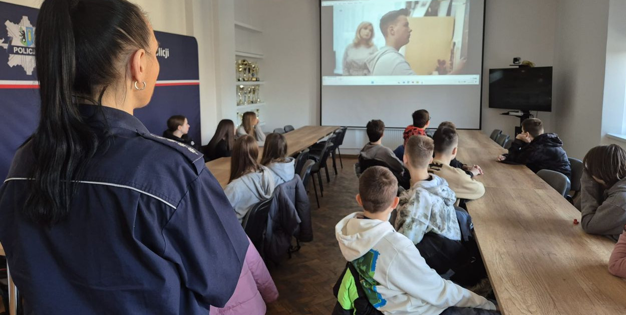 Szczera rozmowa o emocjach, odpowiedzialności i odwadze reagowania