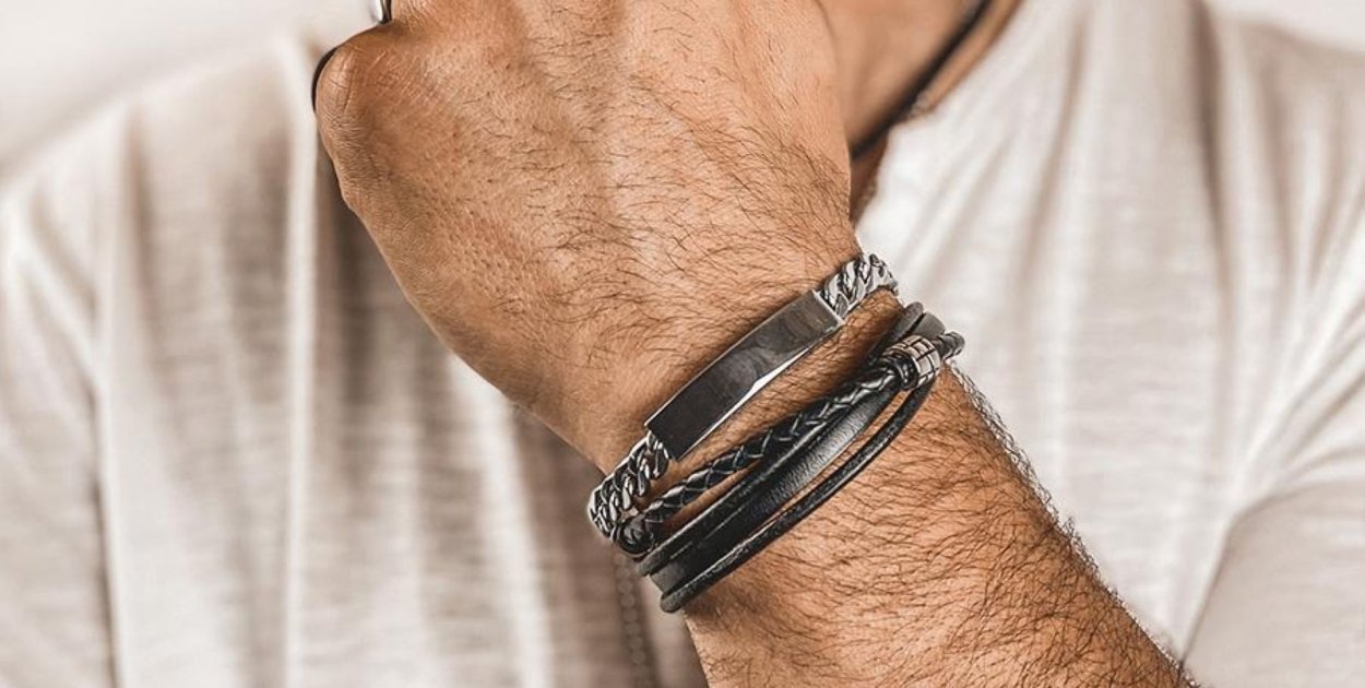 Manoki: jaka biżuteria na rocznicę naprawdę robi wrażenie?