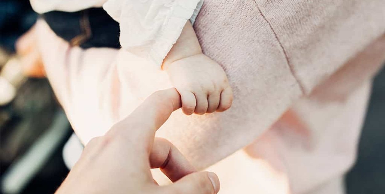 Jak styl życia wpływa na płodność? Sen, masa ciała, stres i codzienne nawyki w świ